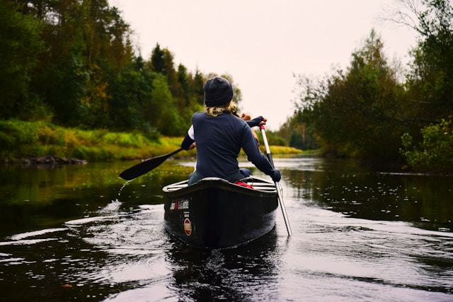 Découvrez les joies du canoë lors de vos vacances sportives