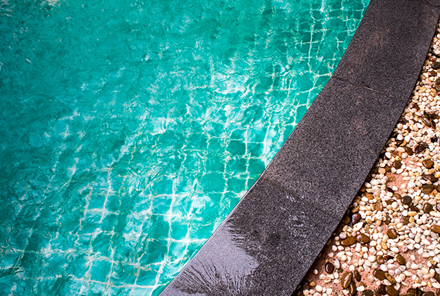 moquette de pierre piscine